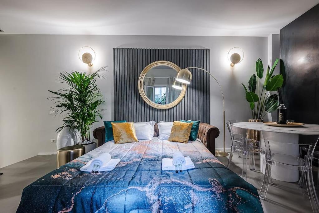 Villa Duomo - Jacuzzi e Terrazzo - Cinema - Free Parking - Gym