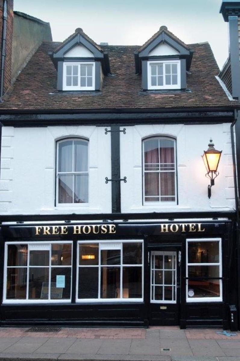 The Golden Lion Wetherspoon