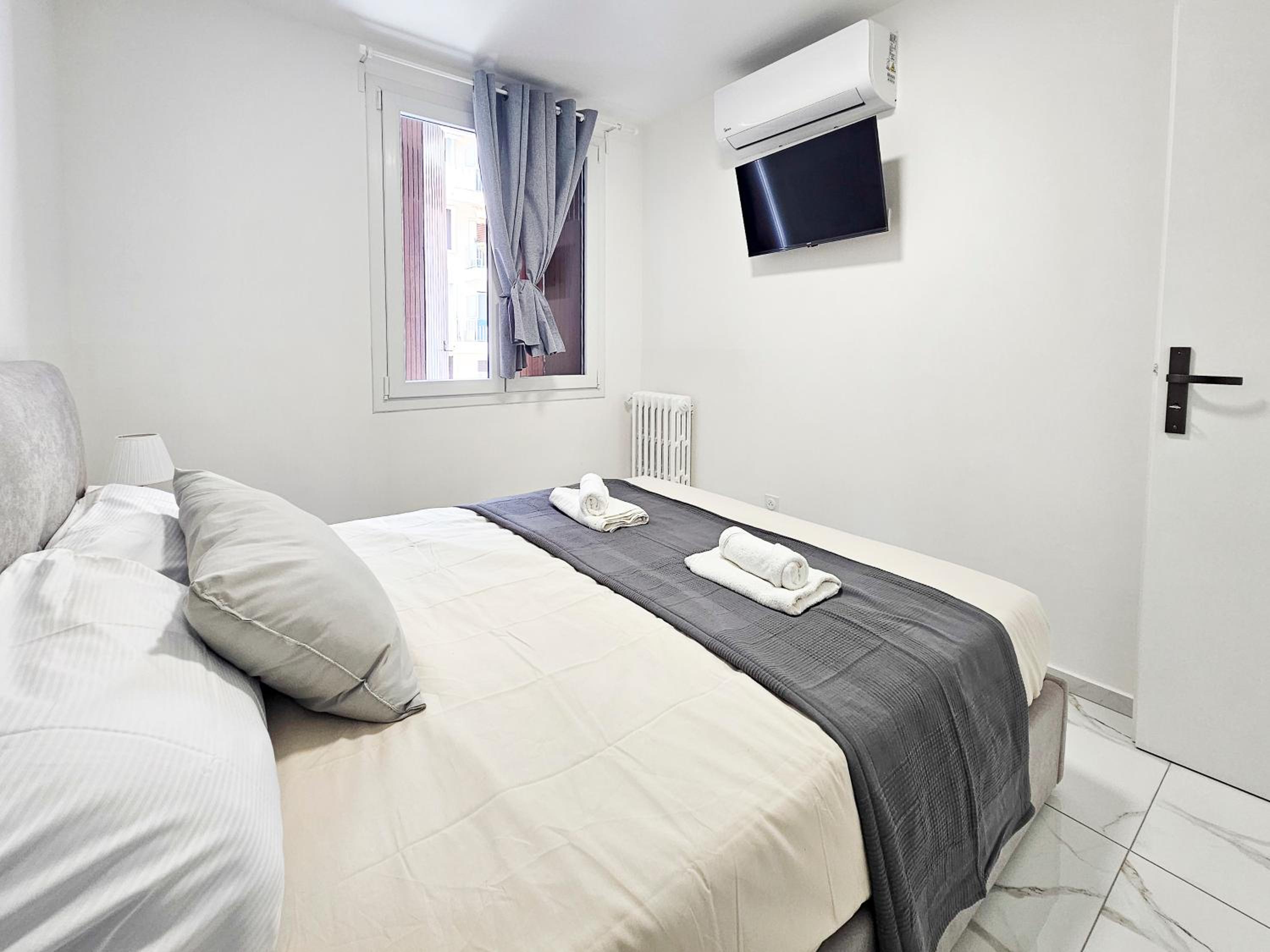 New Big Flat 8 Pers AC WiFi