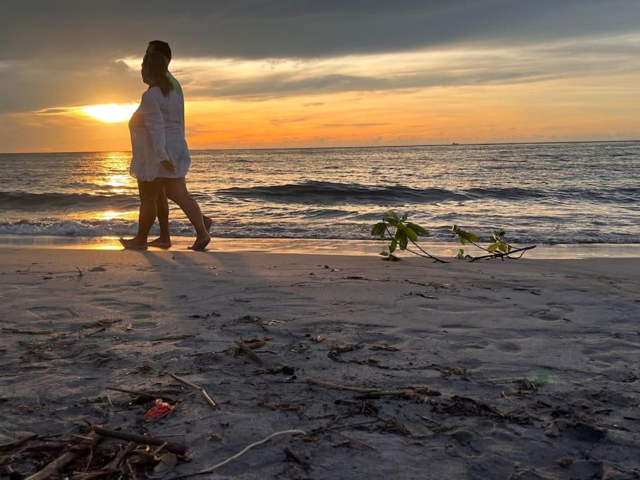 Lujo Apto- Santa Marta - Primera Línea
