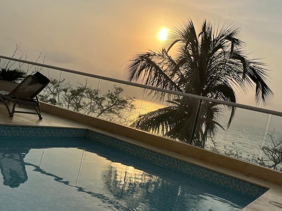 Lujo Apto- Santa Marta - Primera Línea
