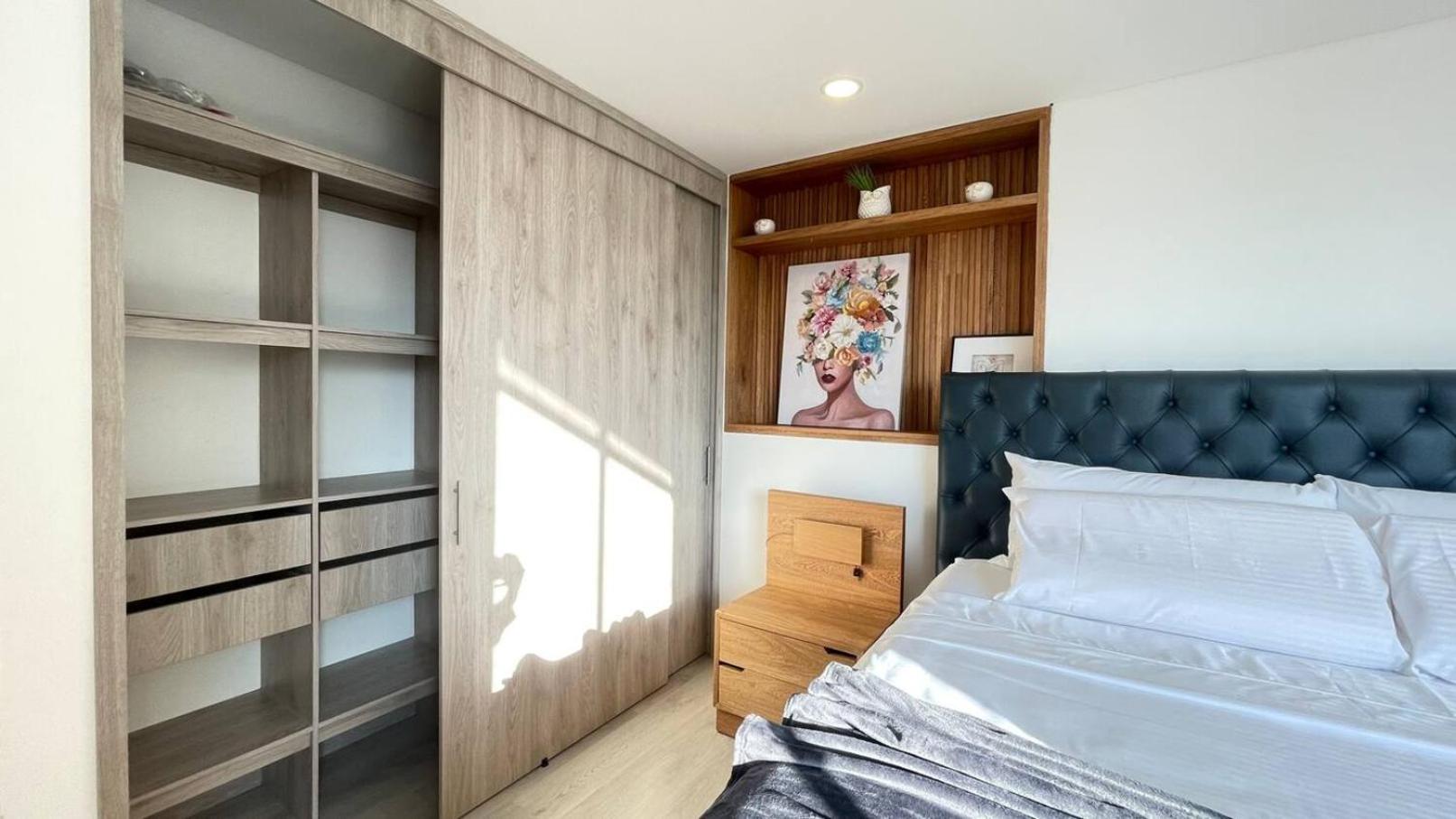 Comfortable 3-bedroom Apartment With City View