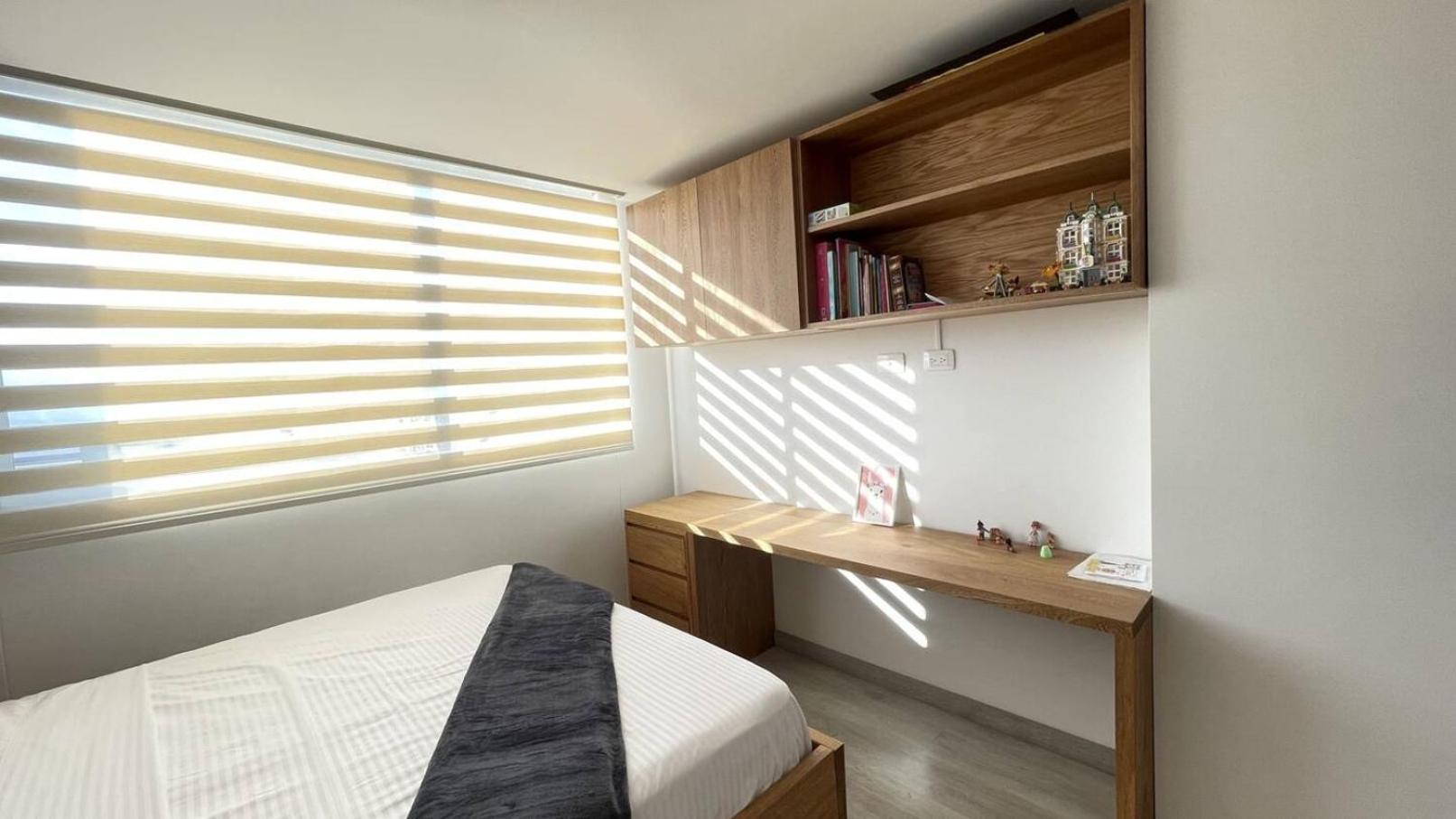 Comfortable 3-bedroom Apartment With City View