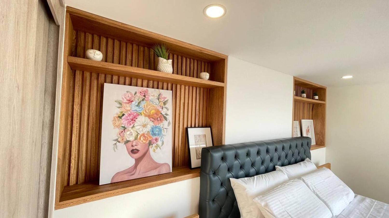Comfortable 3-bedroom Apartment With City View