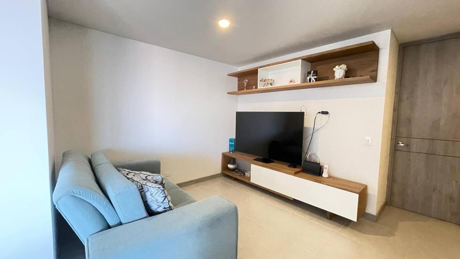 Comfortable 3-bedroom Apartment With City View