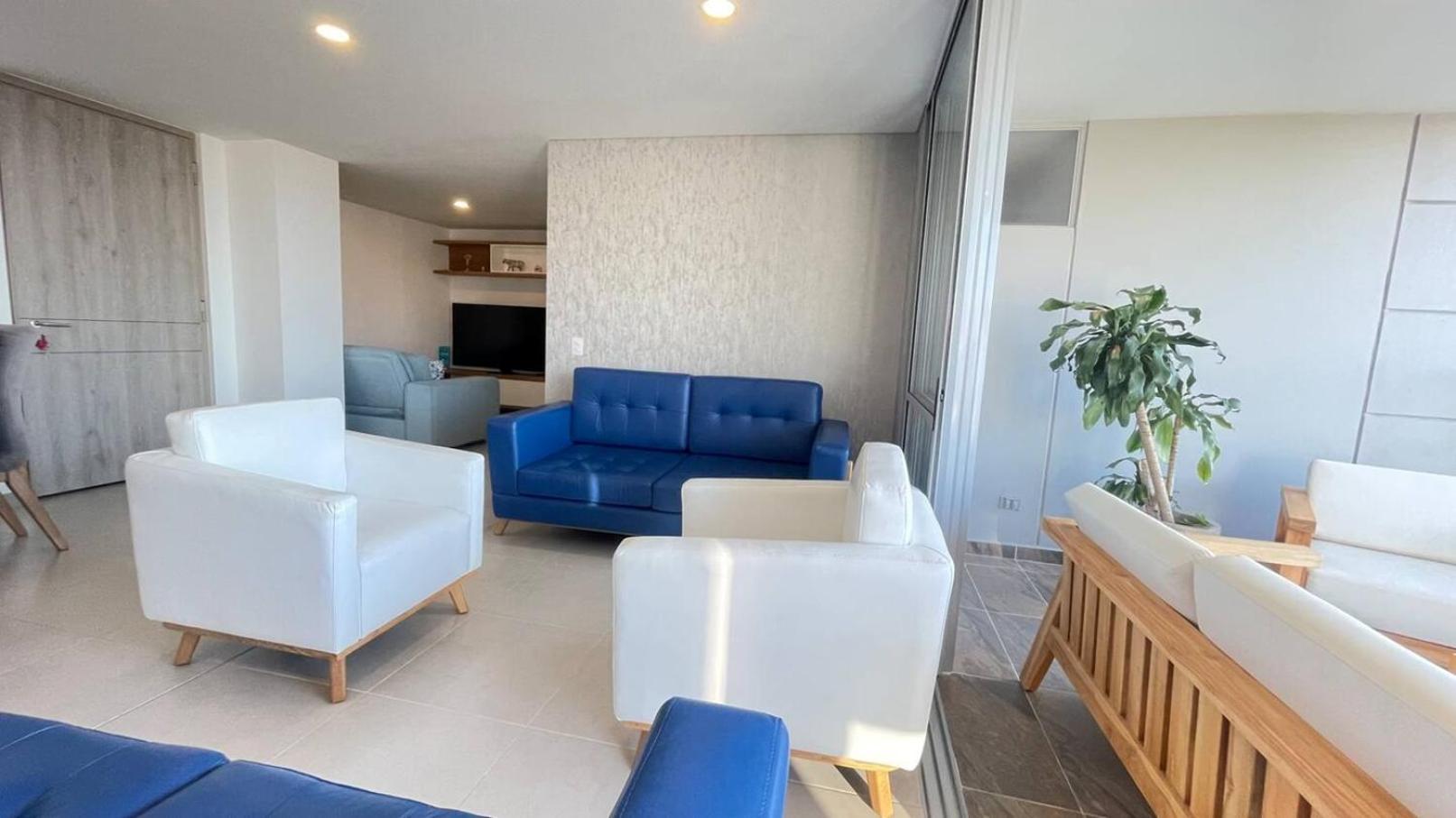 Comfortable 3-bedroom Apartment With City View