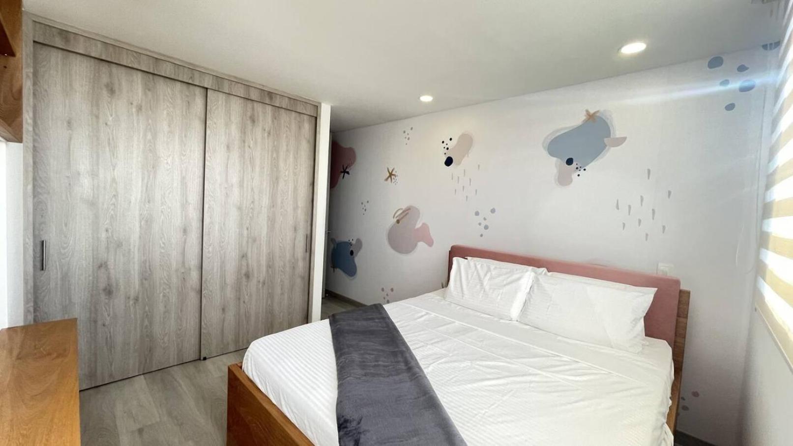 Comfortable 3-bedroom Apartment With City View