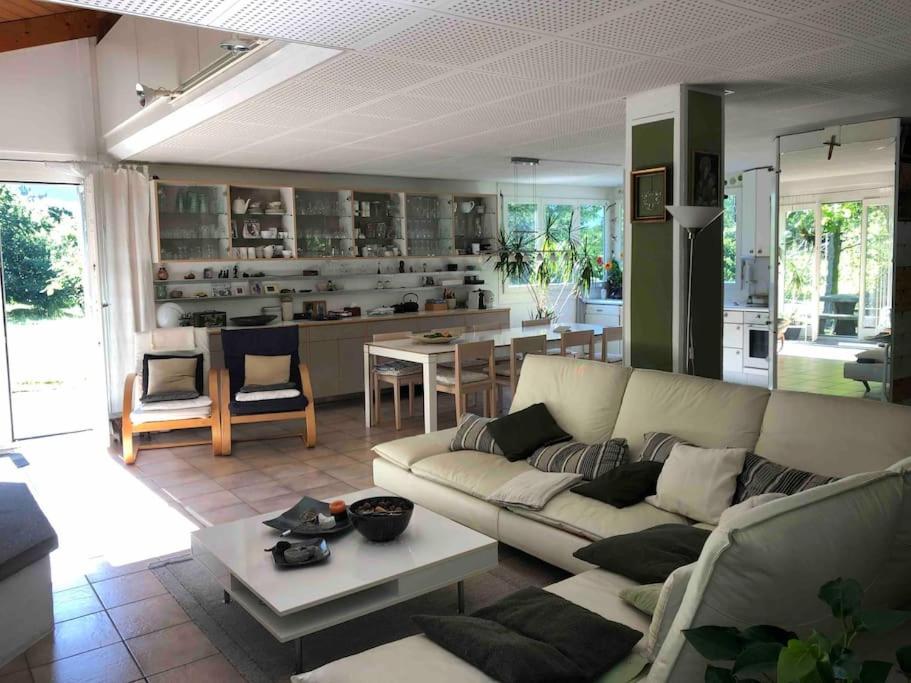 casa ad Avegno con 1500mq di giardino