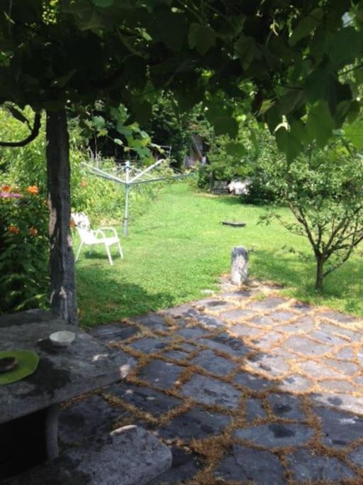 casa ad Avegno con 1500mq di giardino