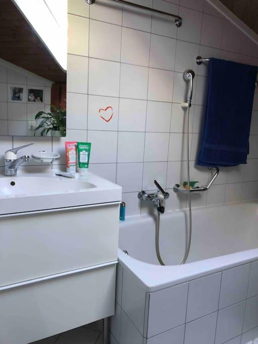 casa ad Avegno con 1500mq di giardino
