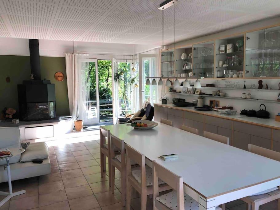 casa ad Avegno con 1500mq di giardino