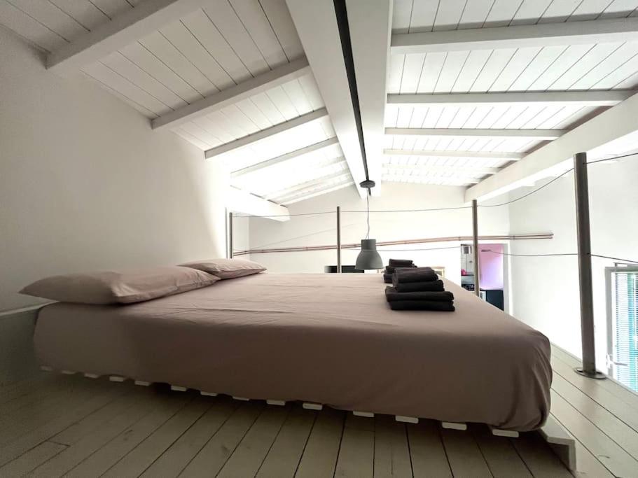 Stylish duplex with terrace Rome