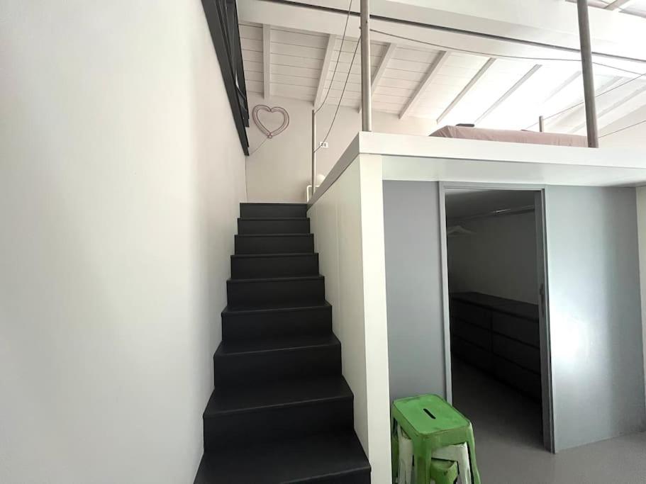 Stylish duplex with terrace Rome