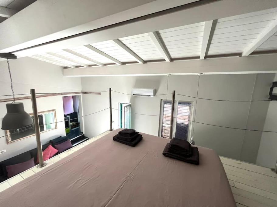 Stylish duplex with terrace Rome