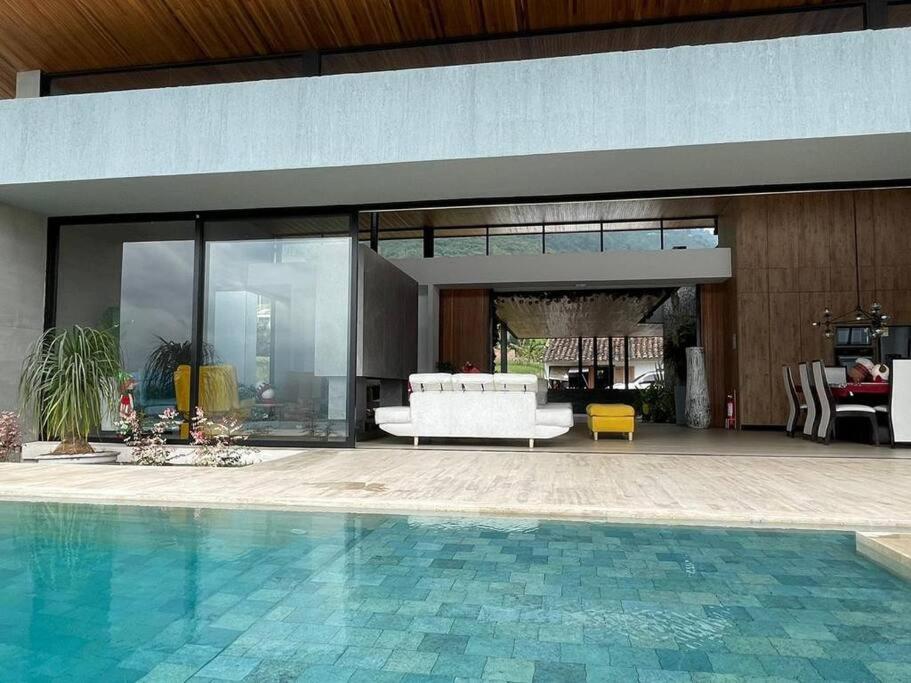 Luxury Villa Spectacular Views Sauna Jacuzzi BBQ