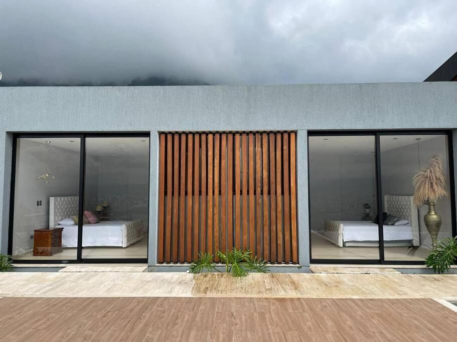 Luxury Villa Spectacular Views Sauna Jacuzzi BBQ