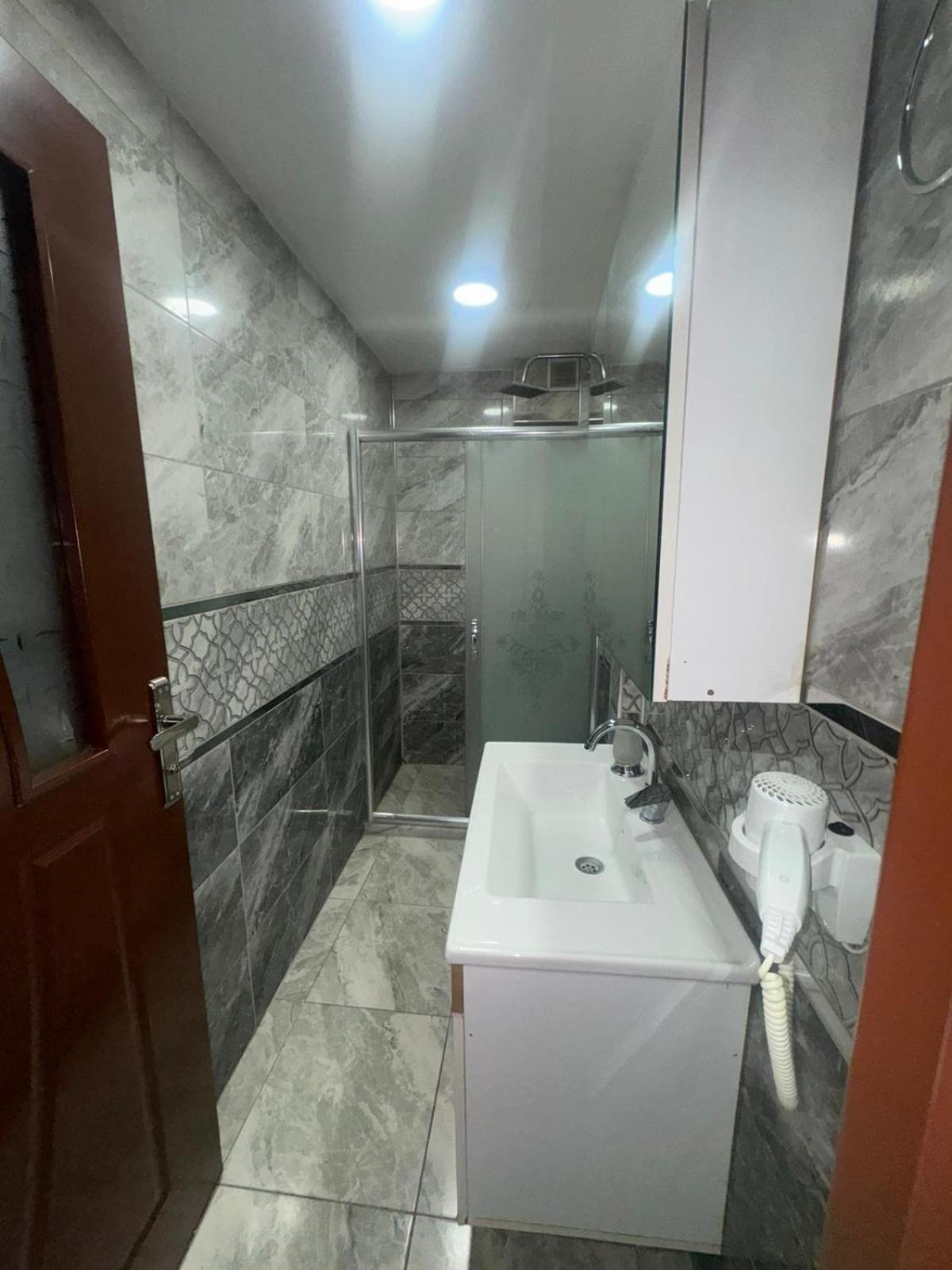 Raimond Otel - Image 64