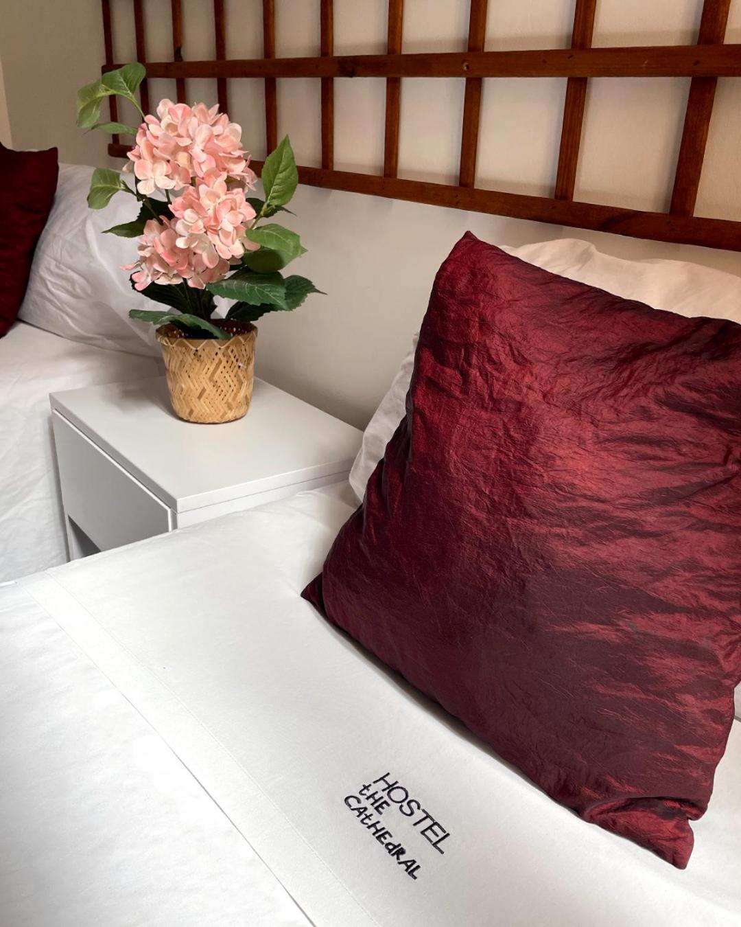 Hotel The Cathedral Hostel - Image 1