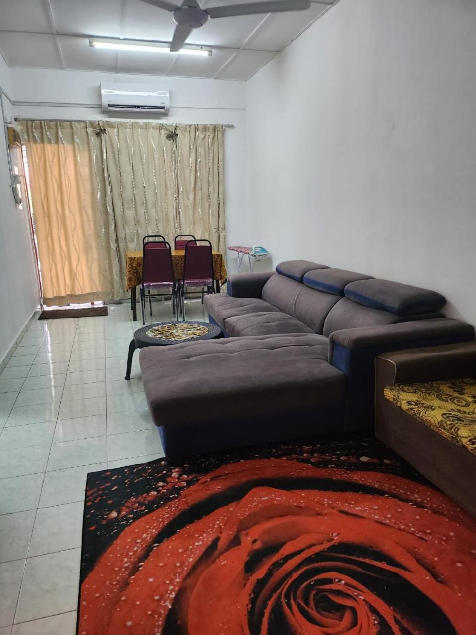 D'Haja 5 KLIA Sepang with Free Wi-Fi & 3 Airconds photo 6