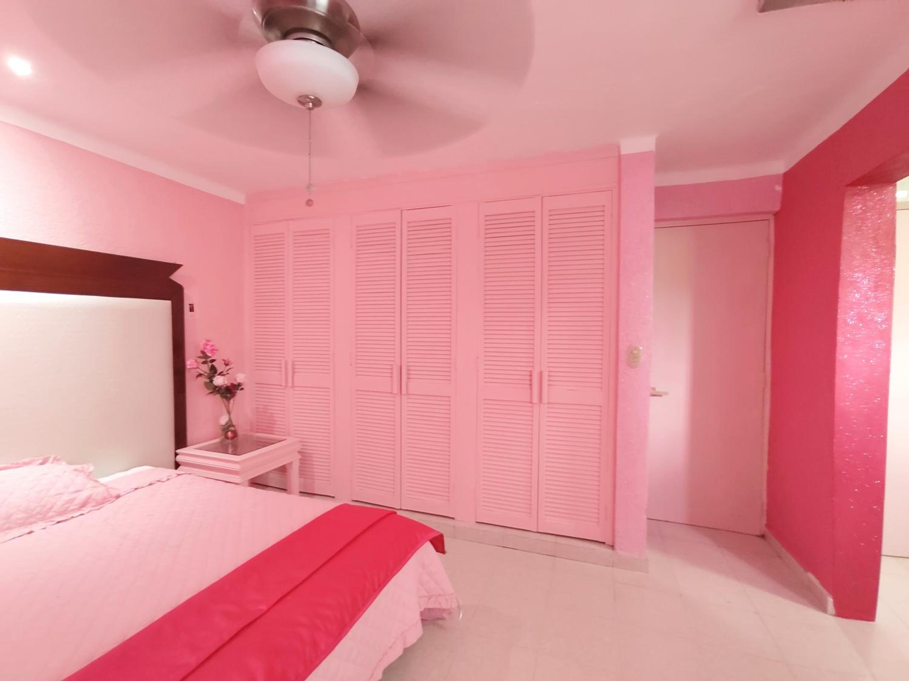 Barbie home