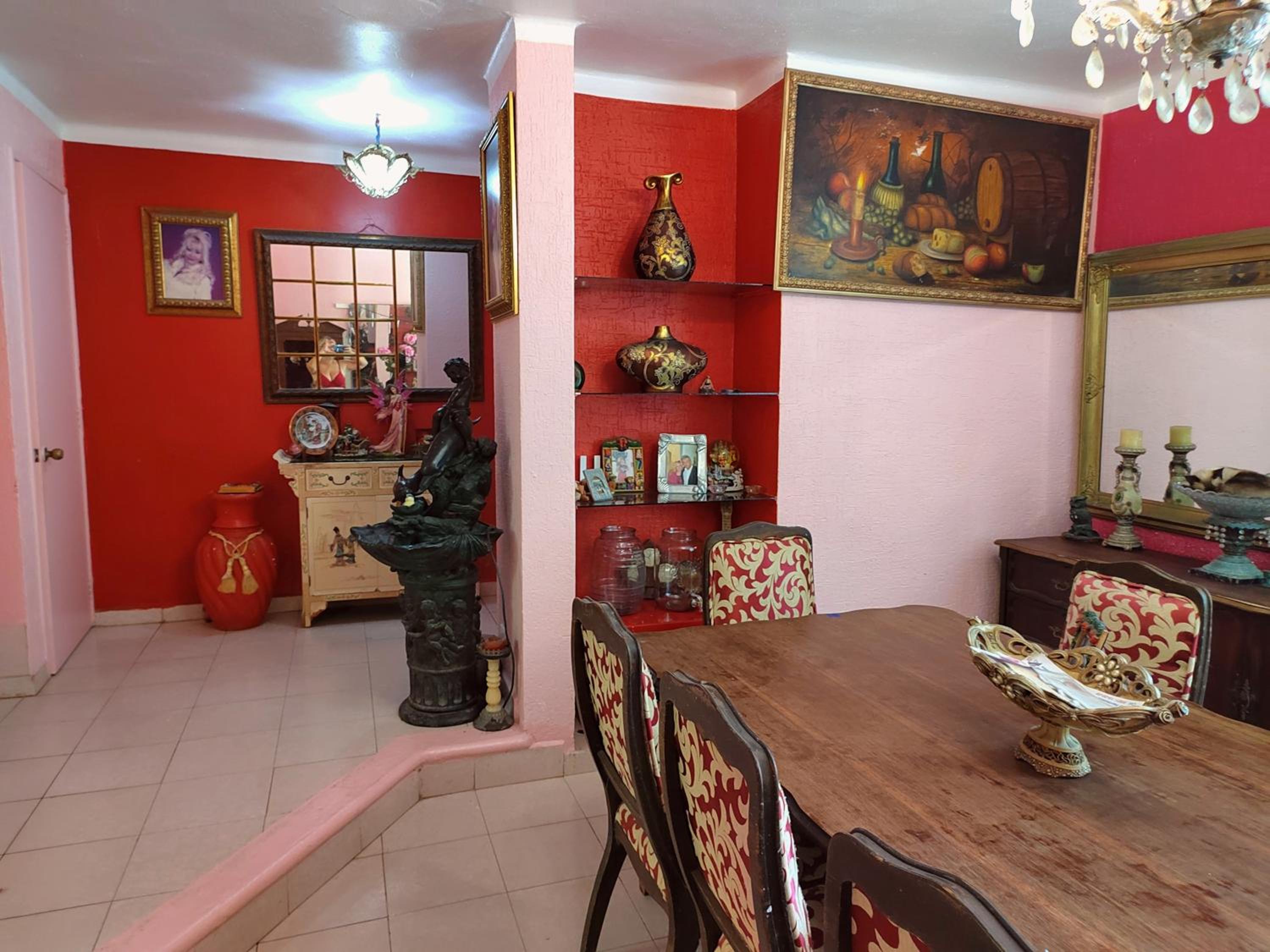 Barbie home