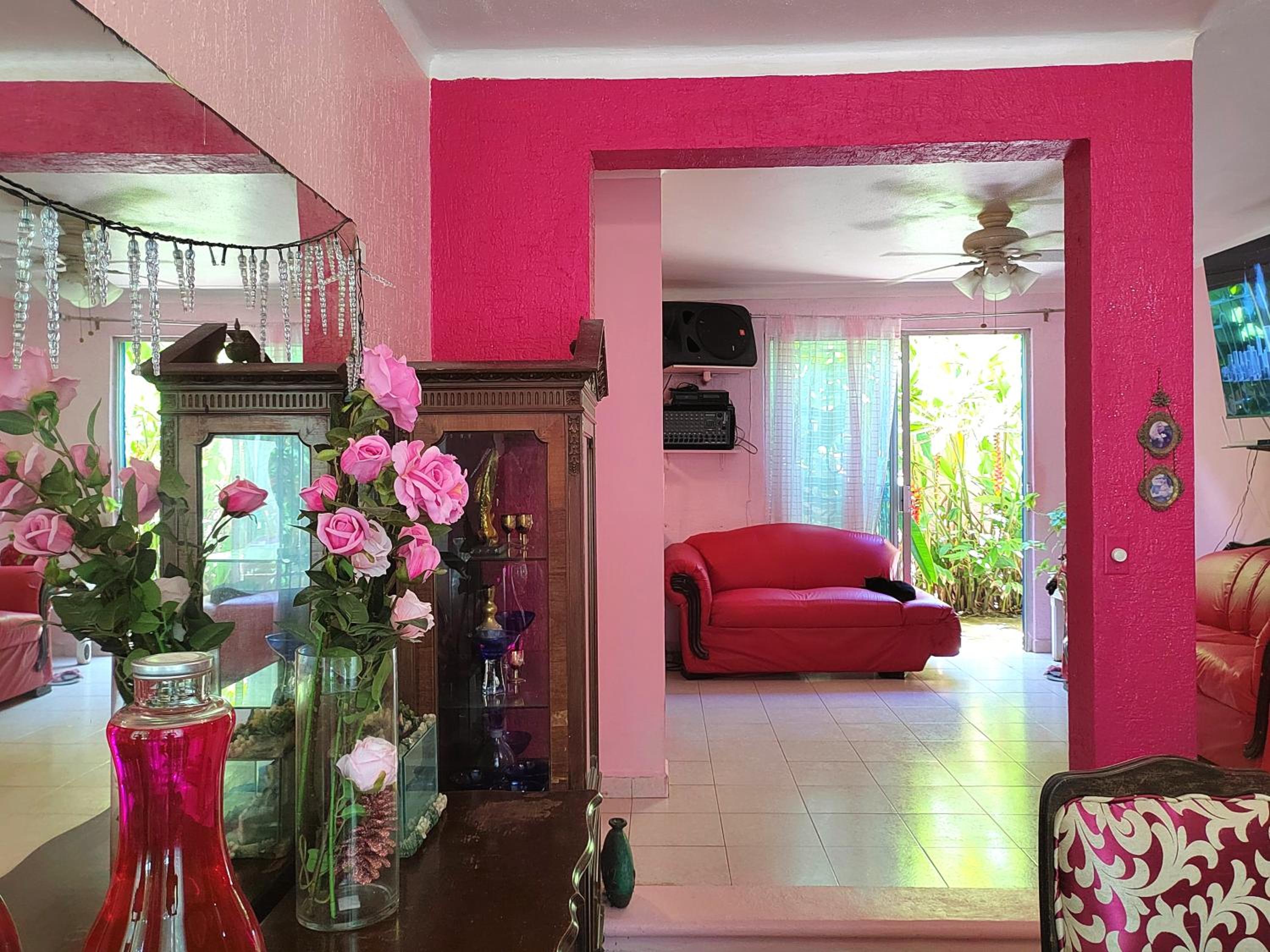 Barbie home