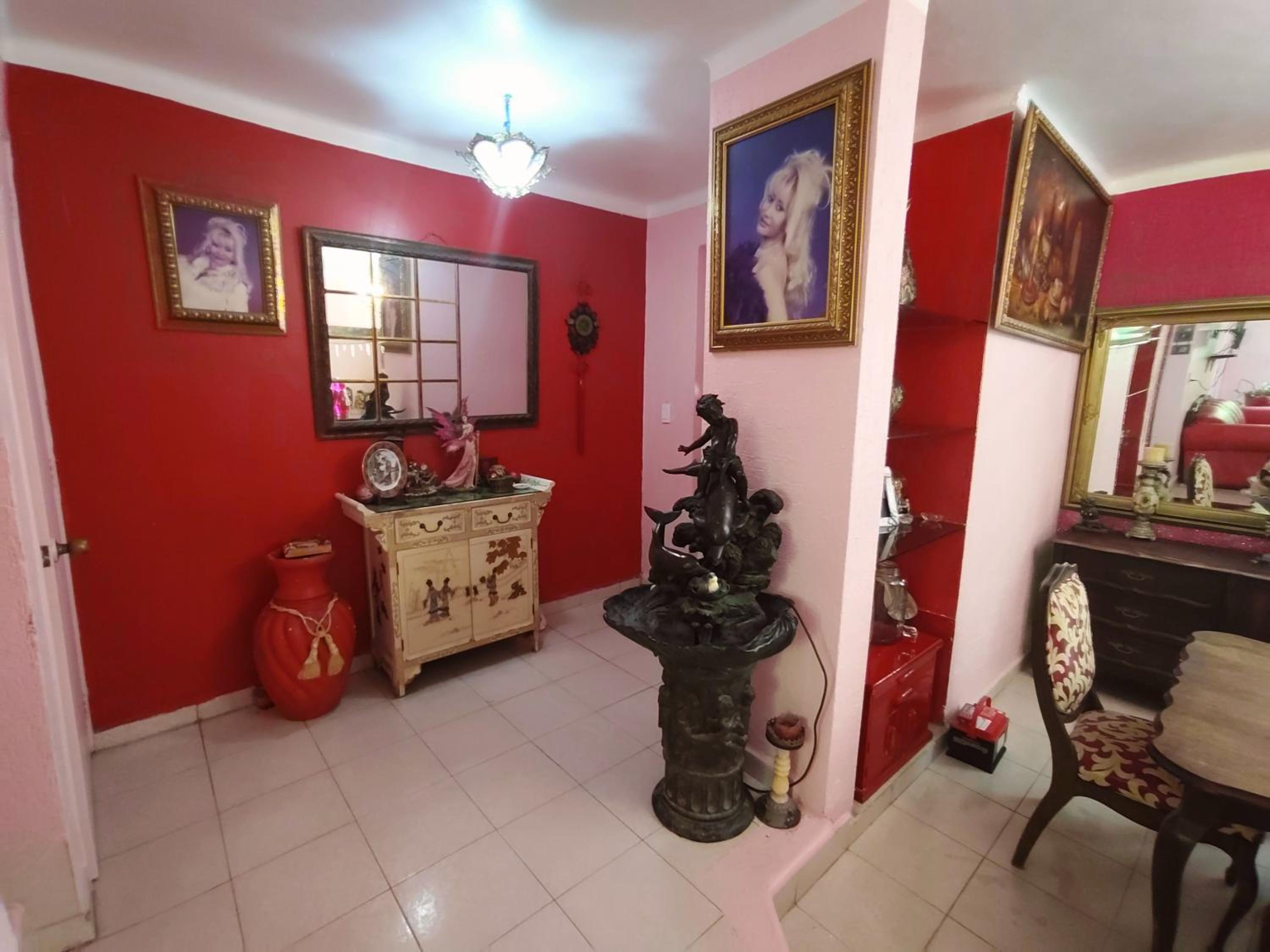 Barbie home