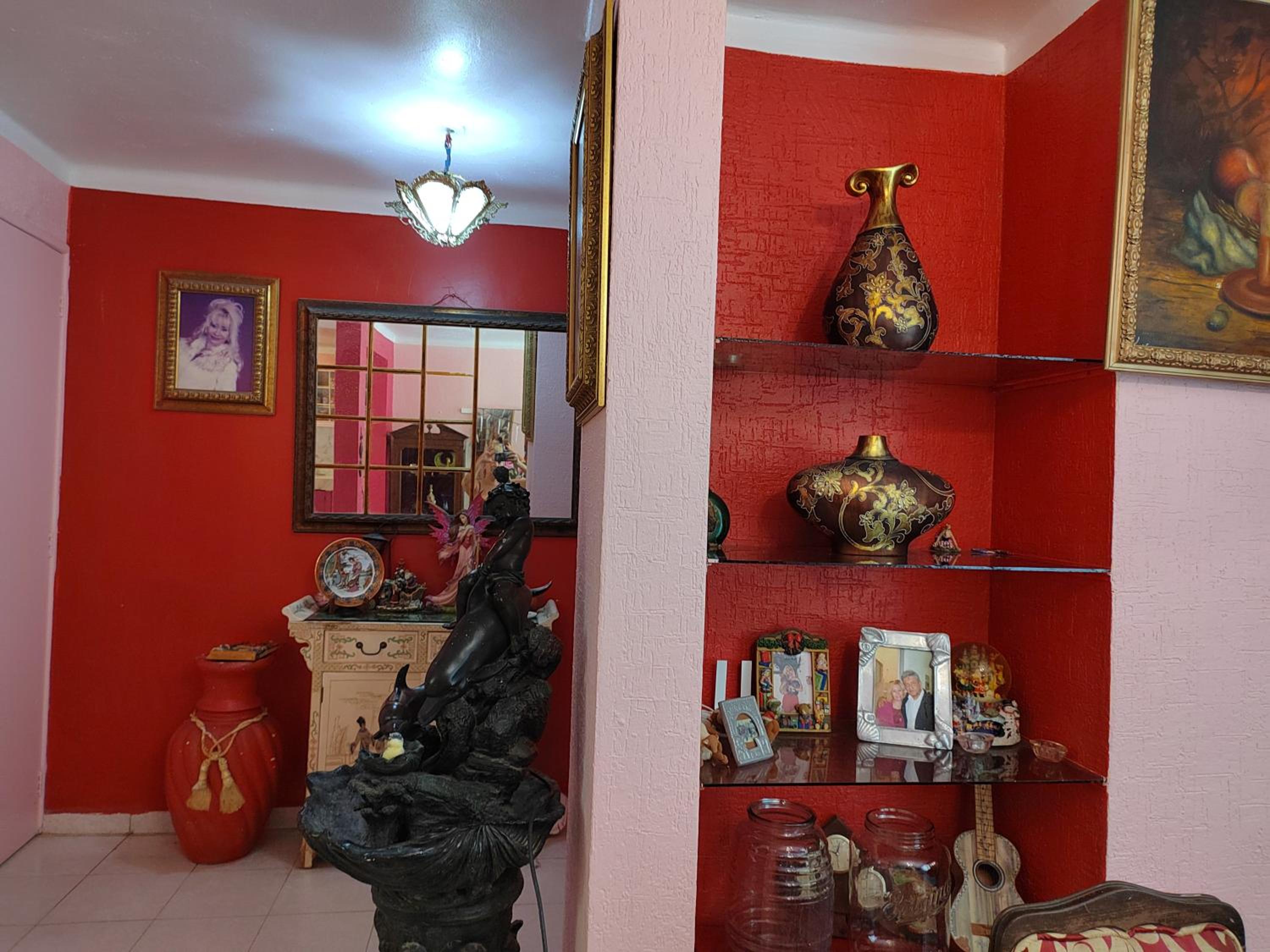 Barbie home
