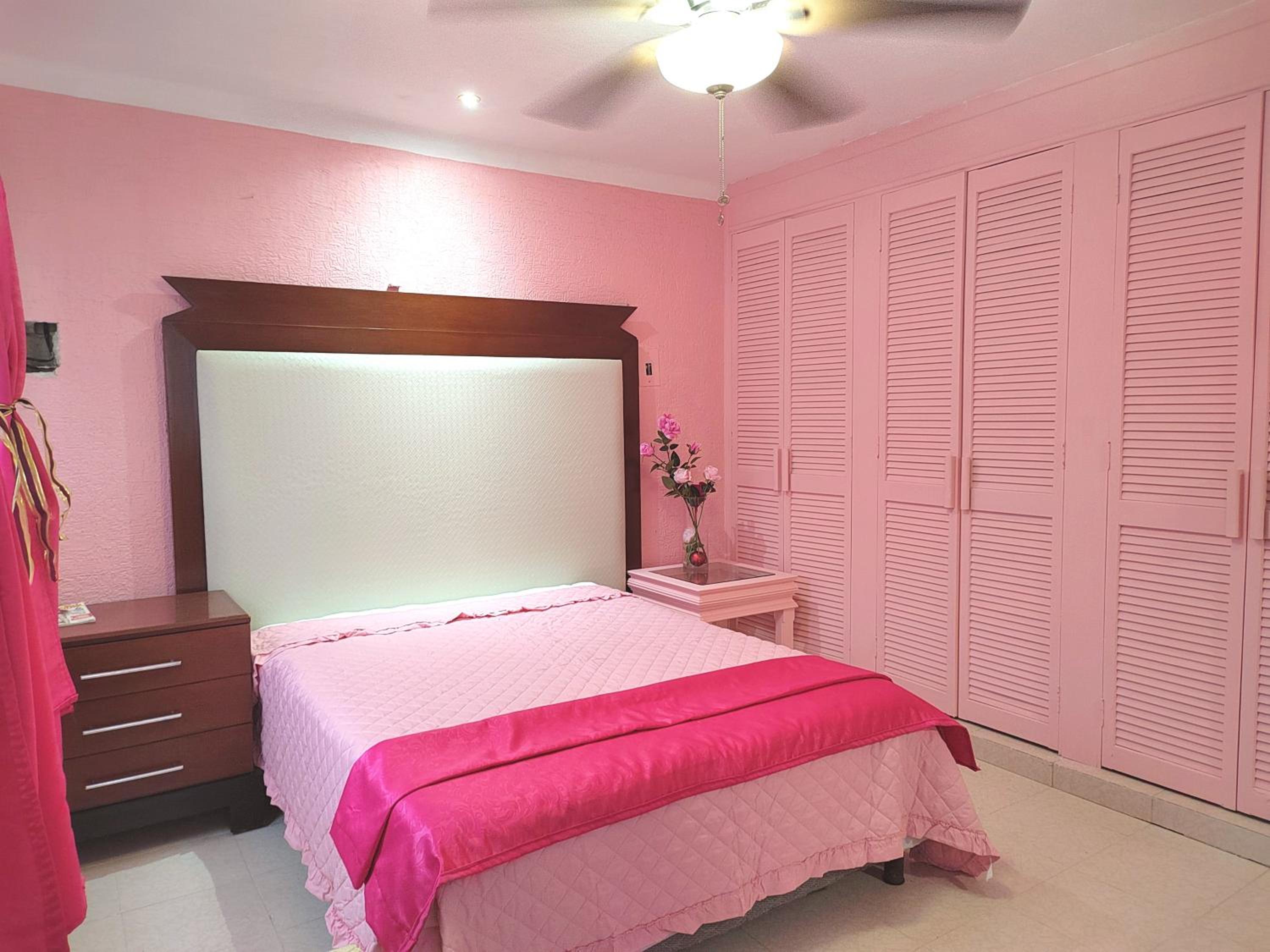 Barbie home