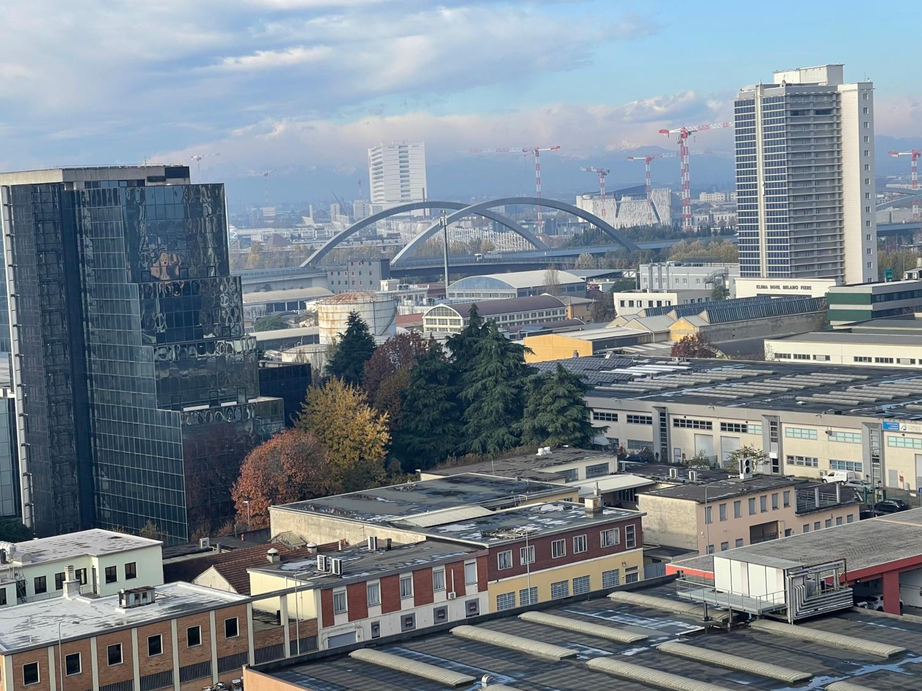 Sky Building Milano Fiera