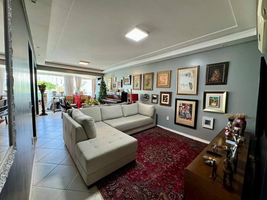 Apartamento clássico e amplo - caminho das praias