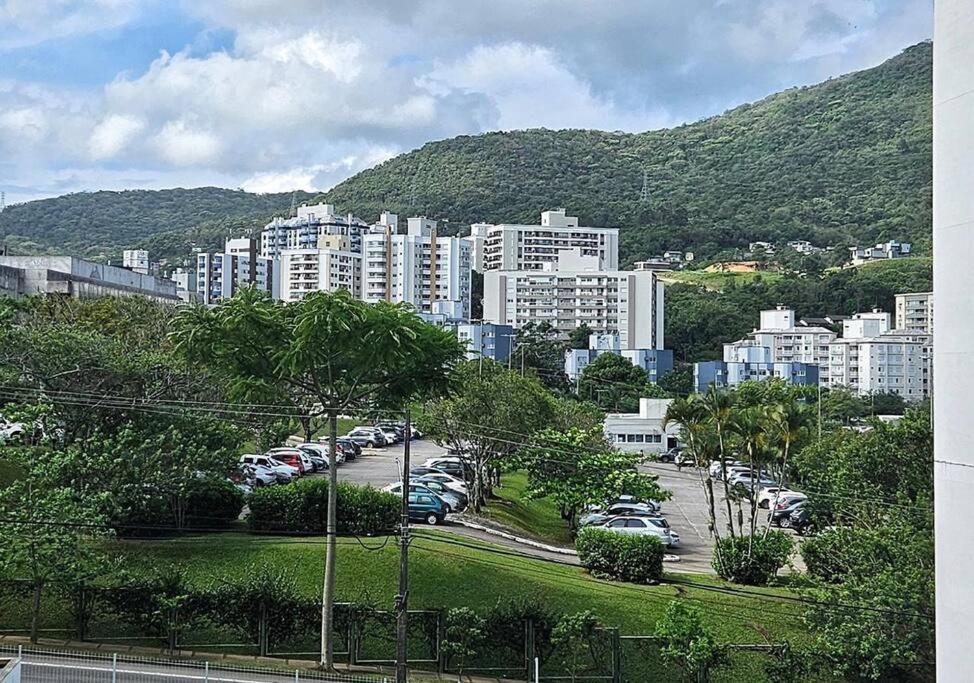 Apartamento clássico e amplo - caminho das praias