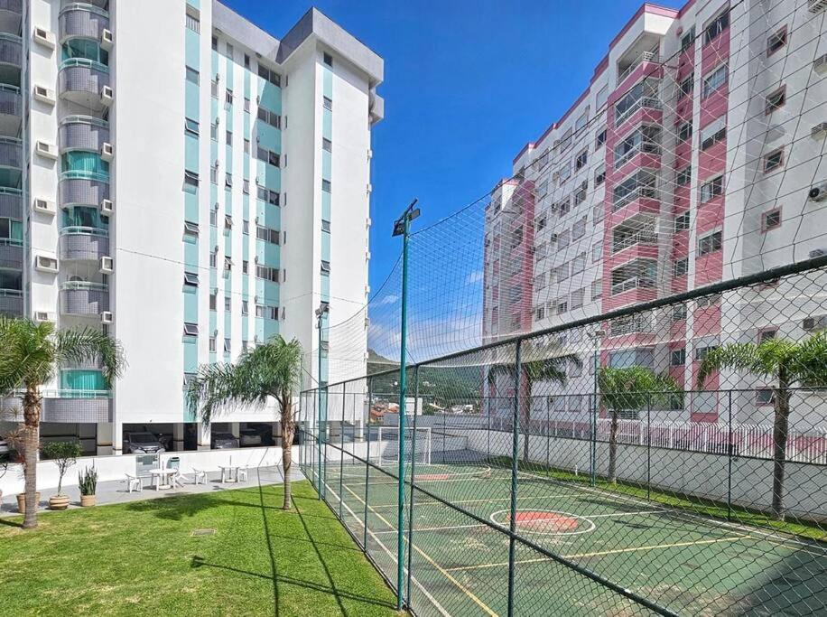 Apartamento clássico e amplo - caminho das praias