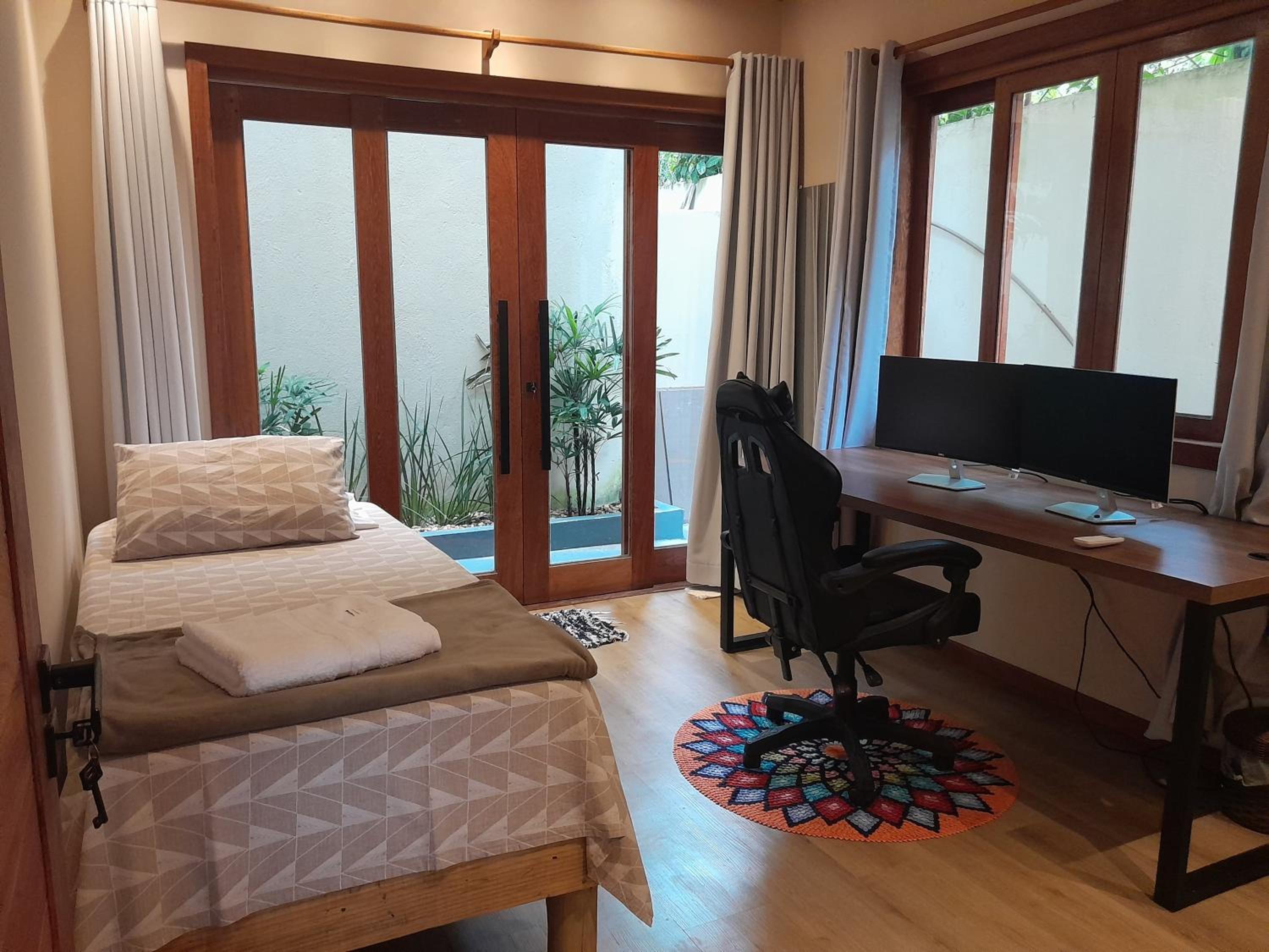 Full-service Casa Trancoso, new house, 10 mins walk to Beach & Quadrado