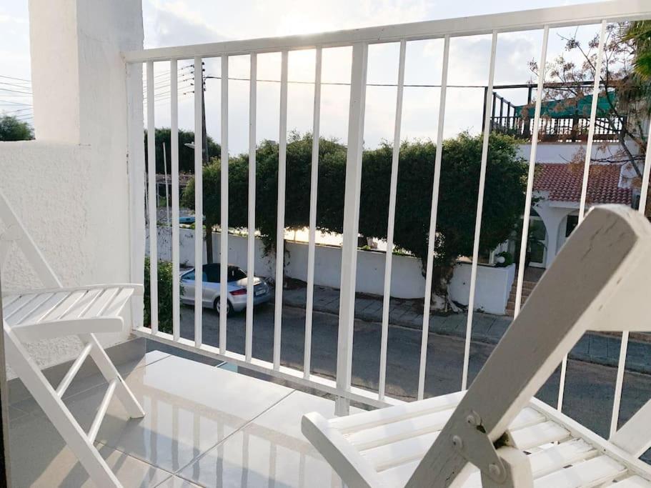 Roomy Studio - stone throw away to Nissi Beach!