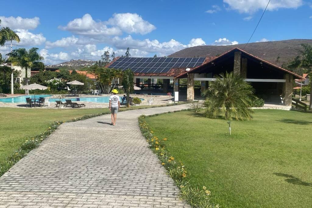 Aluguel de Casa em Gravatá 3qts com Piscina em Condominio
