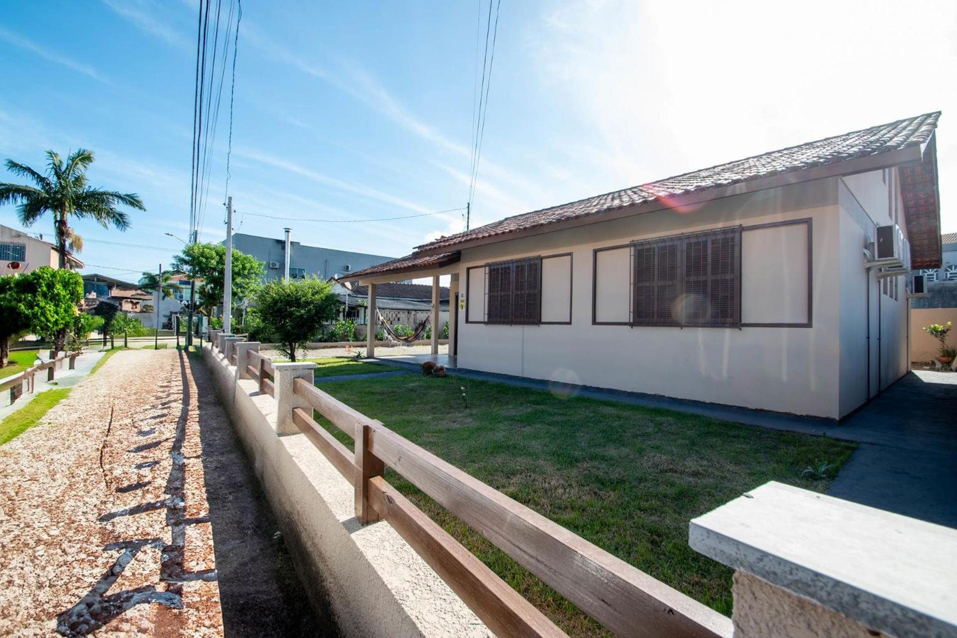 Casa confortável Próx. à Praia dos Ingleses XK0317