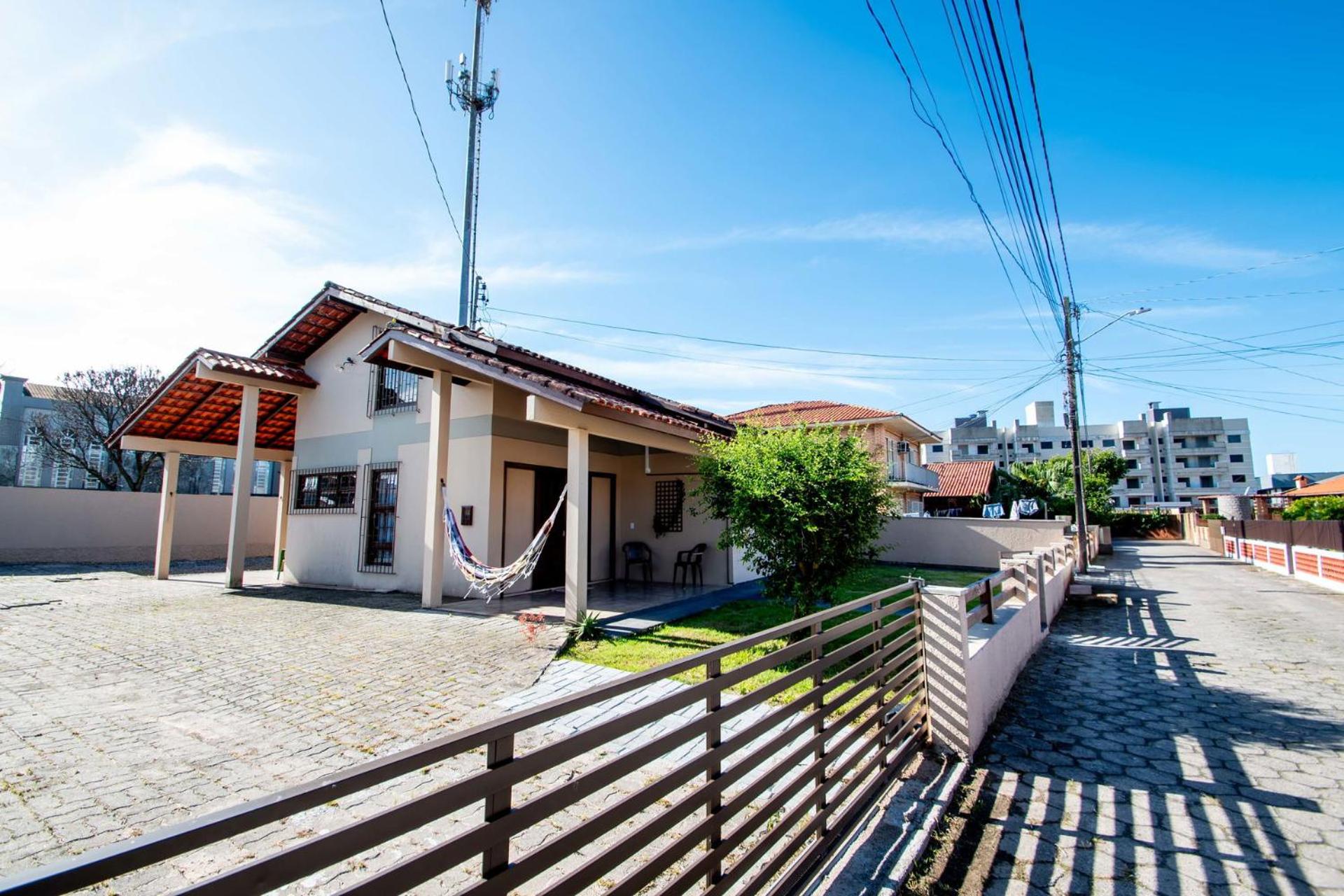 Casa confortável Próx. à Praia dos Ingleses XK0317