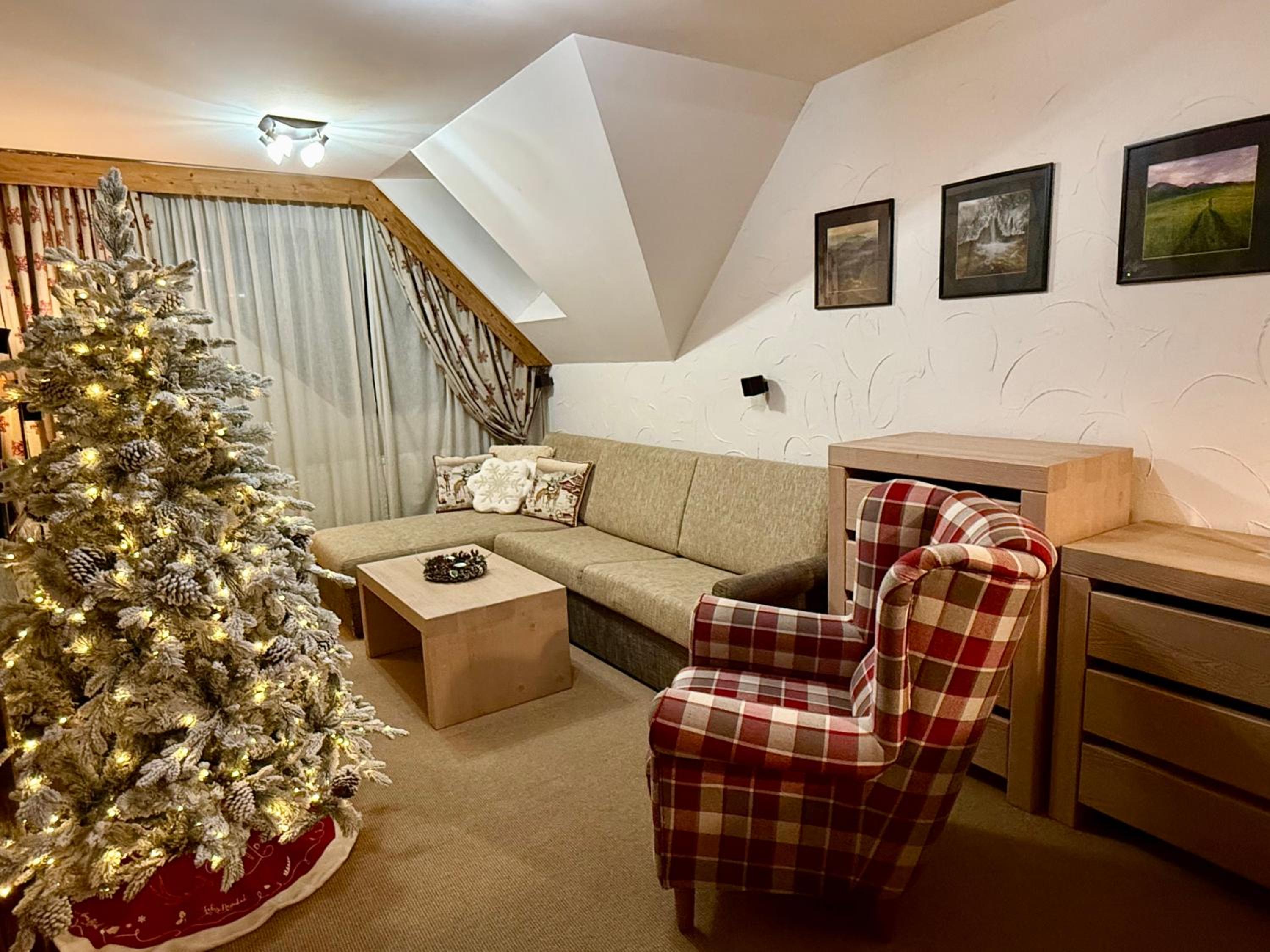 Vysoké Tatry apartmán 310 Tatranská Lomnica - s balkónom - výhľad na Tatry view 4