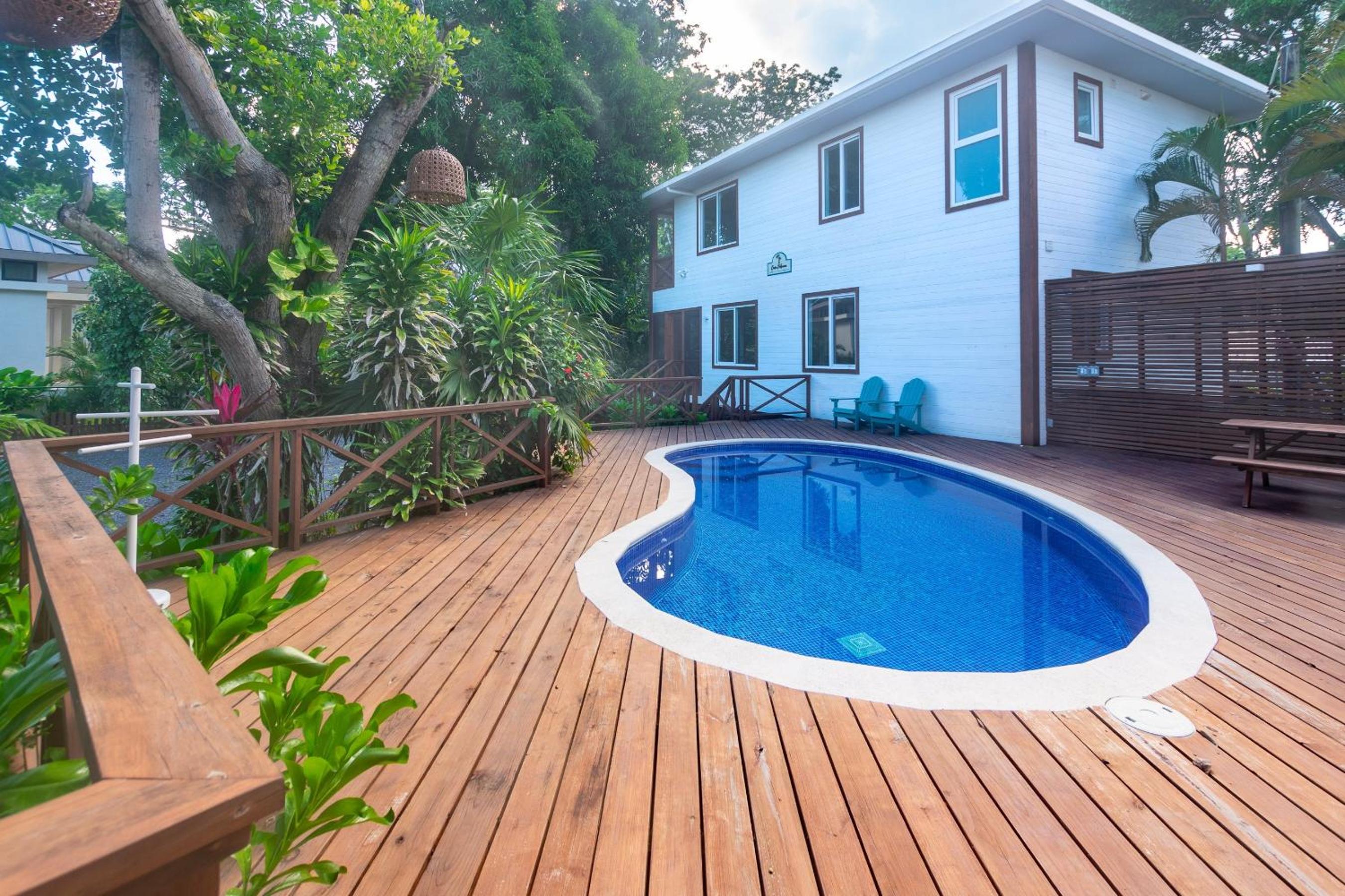 Casa Coral and Casa Palmera home