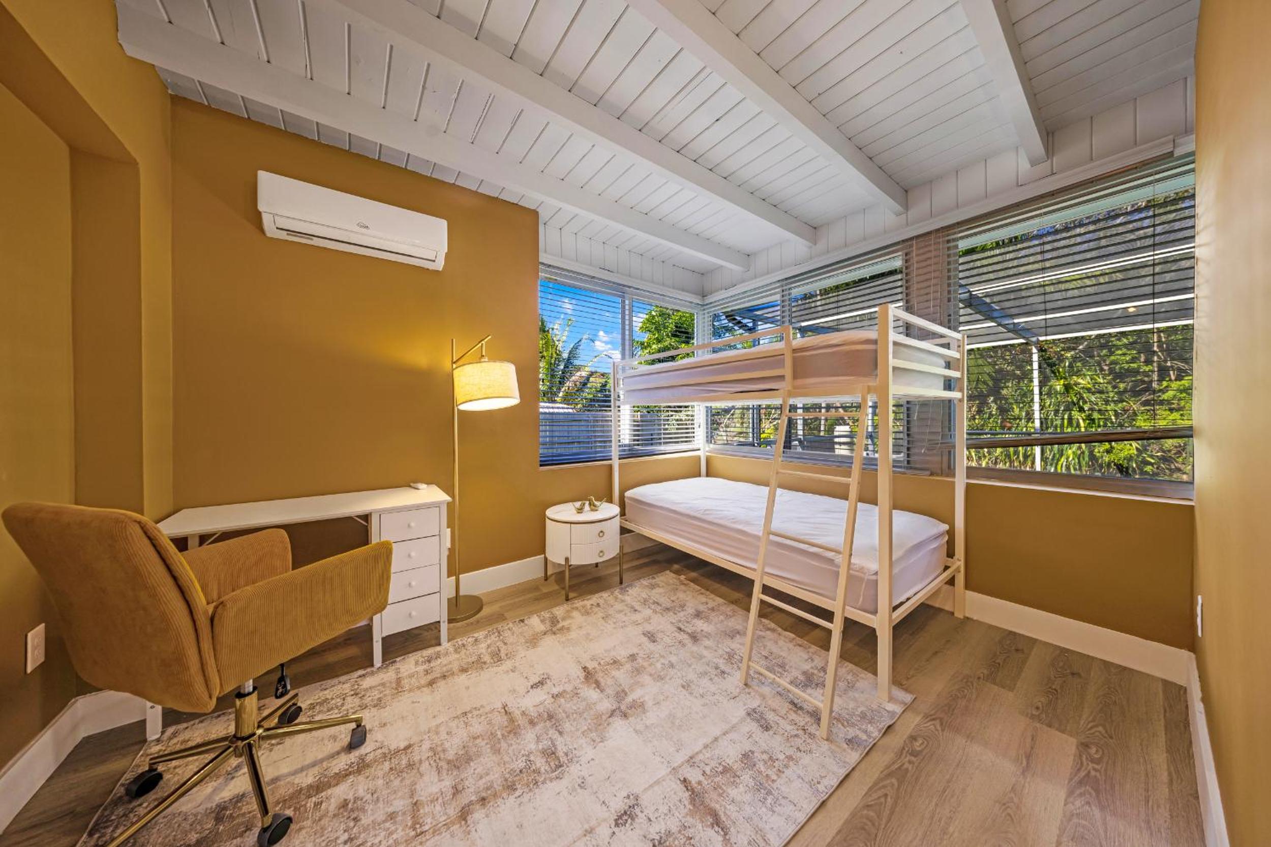 Tropical Villa Retreat with Private Pool & Peaceful Backyard - Stylish Escape in a Tranquil Residential Area