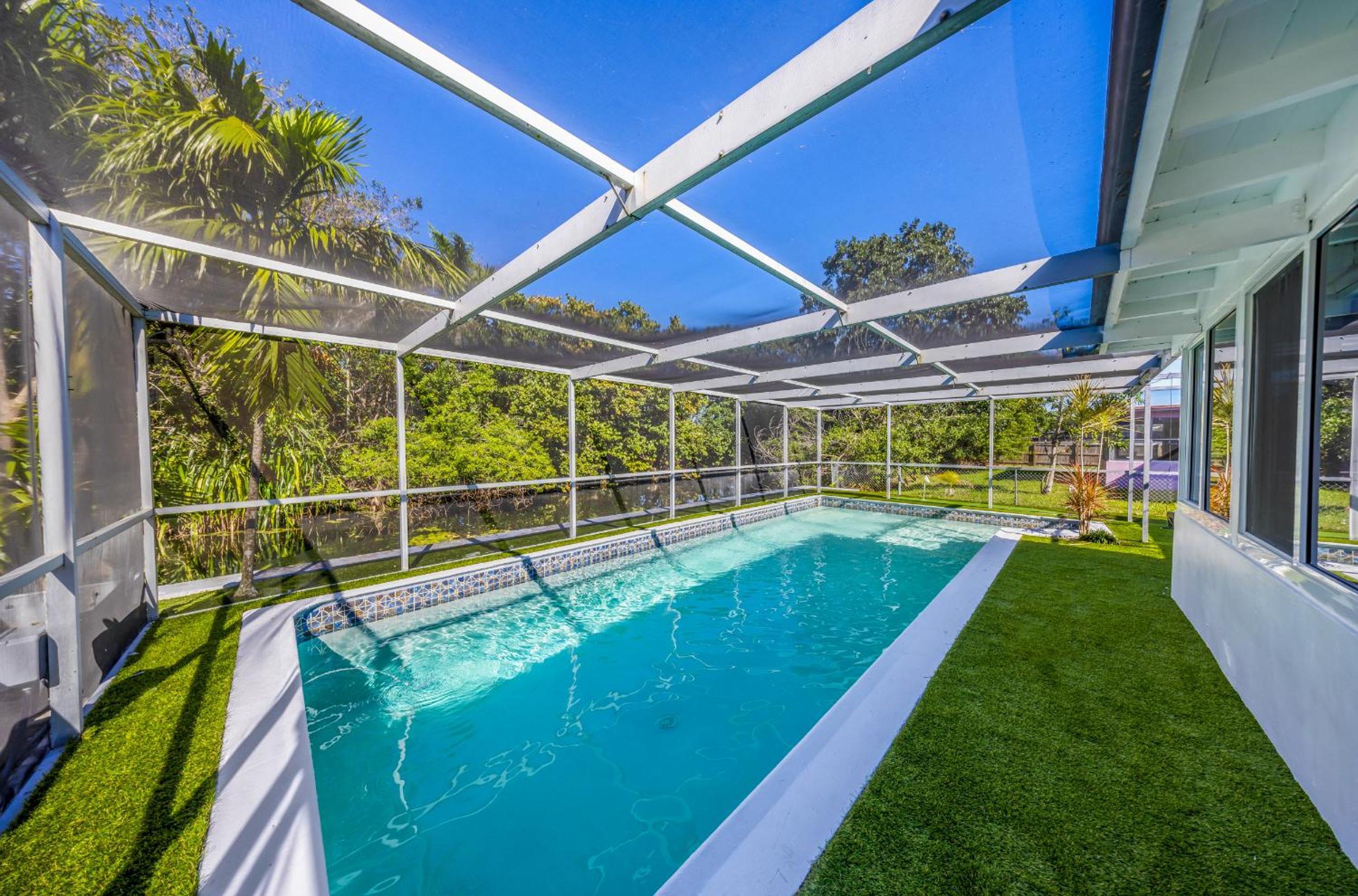 Tropical Villa Retreat with Private Pool & Peaceful Backyard - Stylish Escape in a Tranquil Residential Area