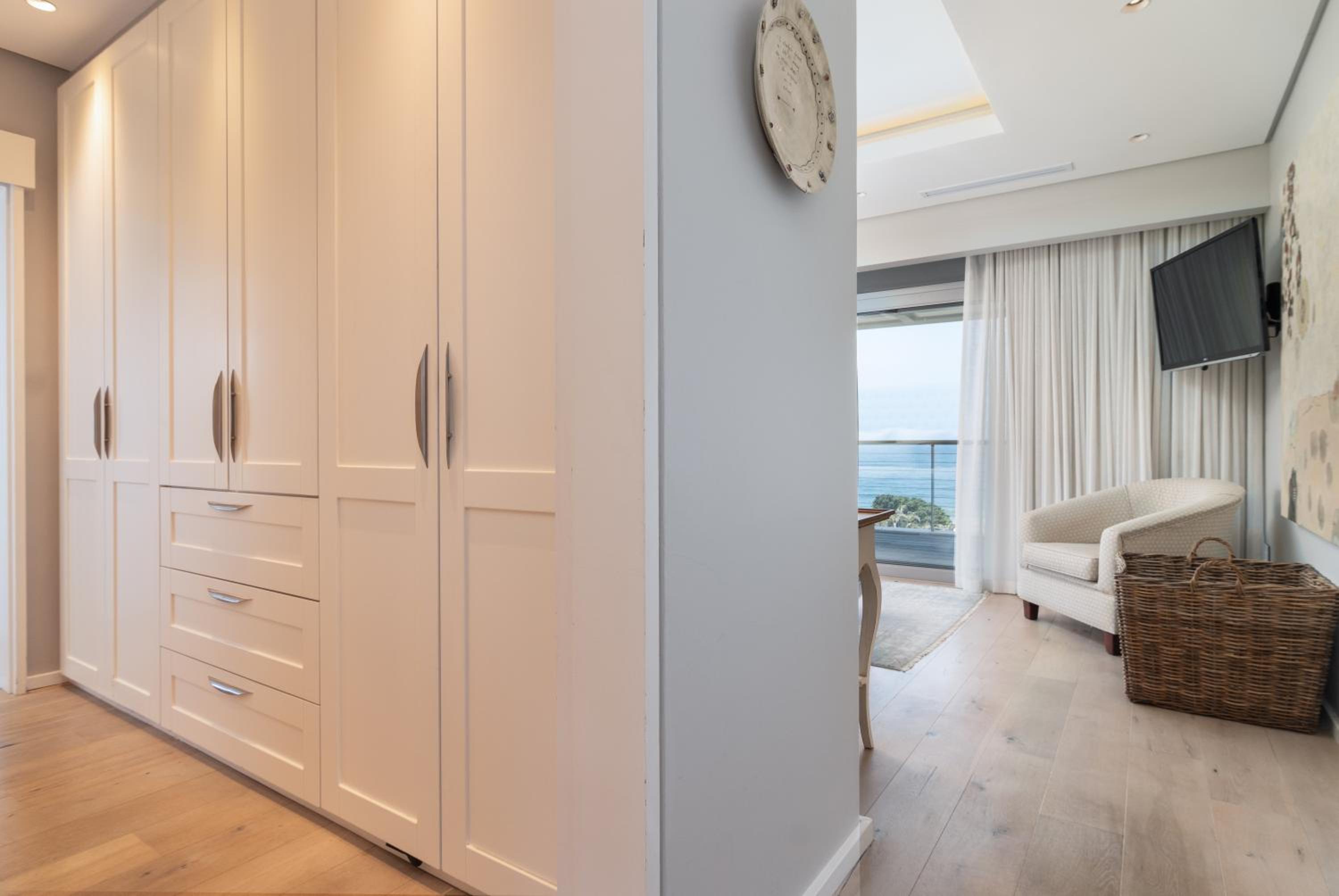 Lymegrove Beach Villa
