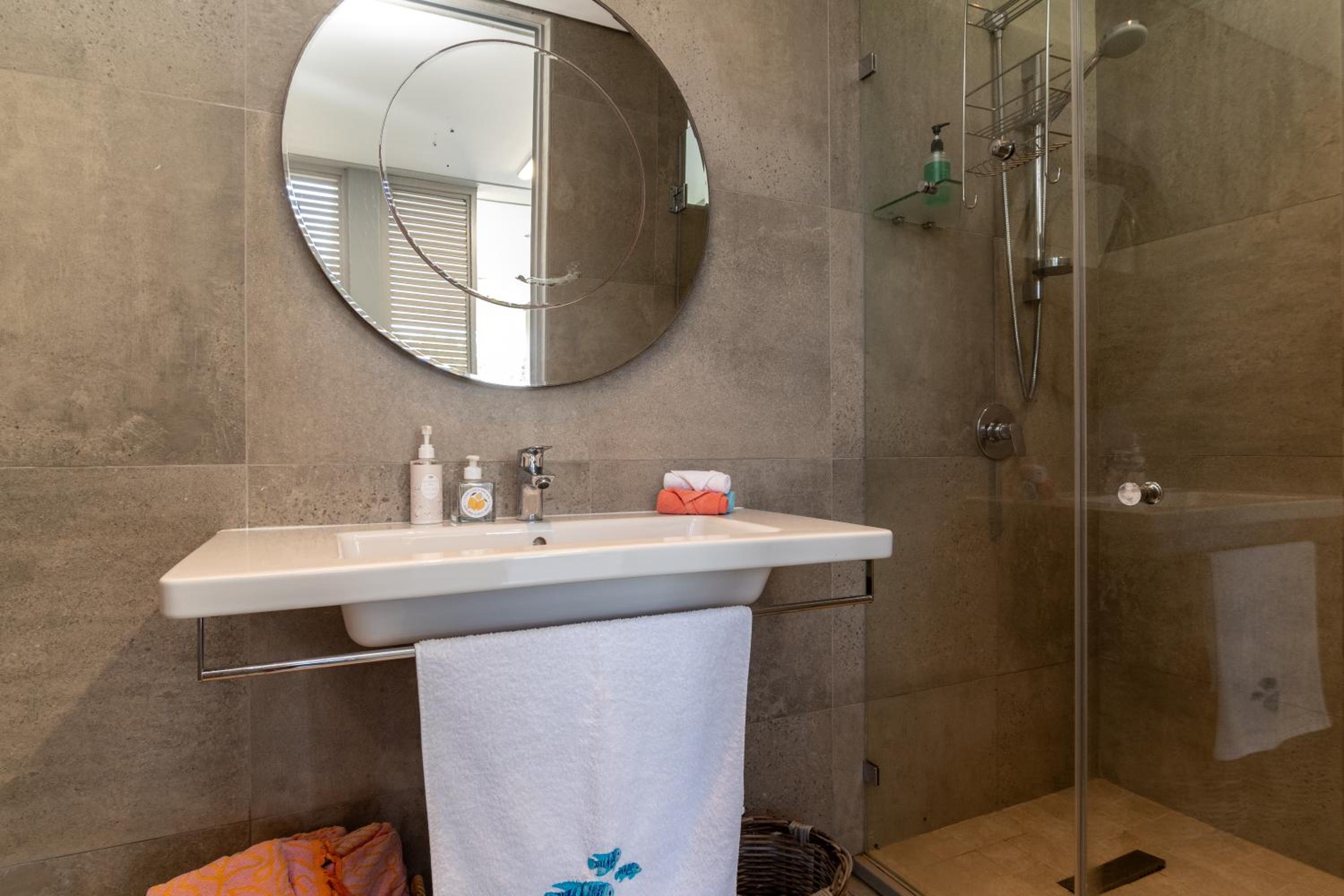 Lymegrove Beach Villa