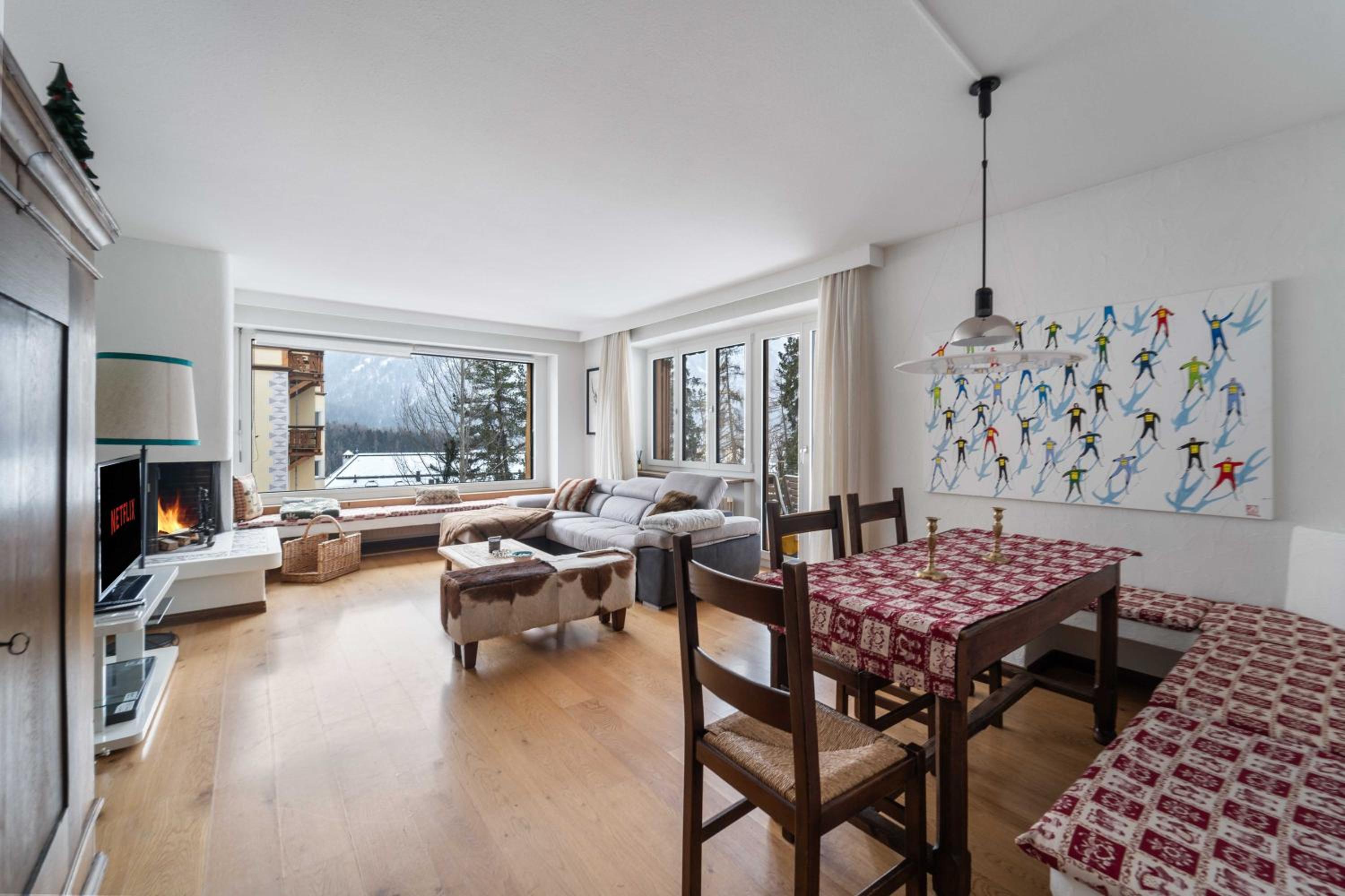 St Moritz 2bedr apt parking lake view