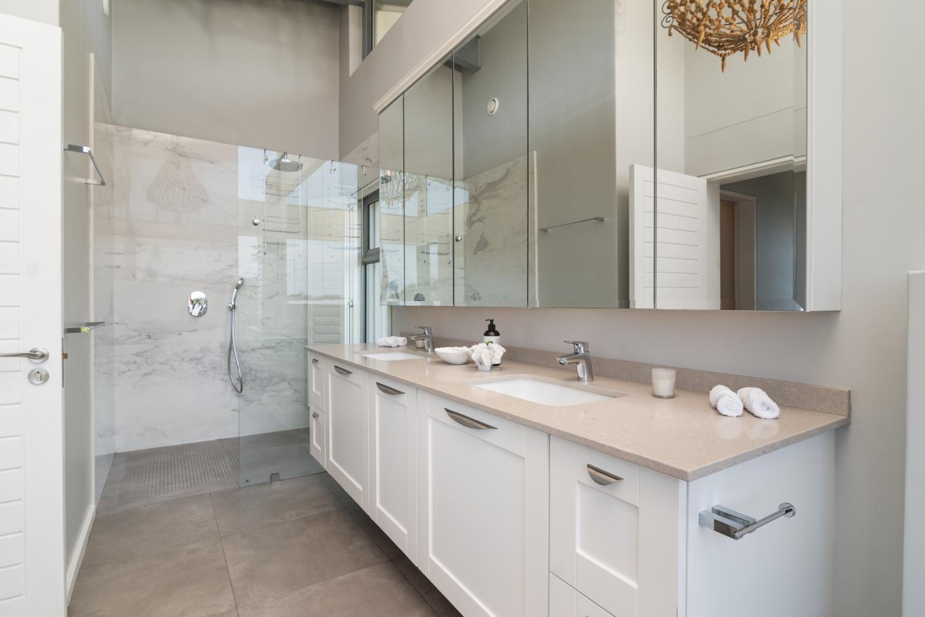 Lymegrove Beach Villa