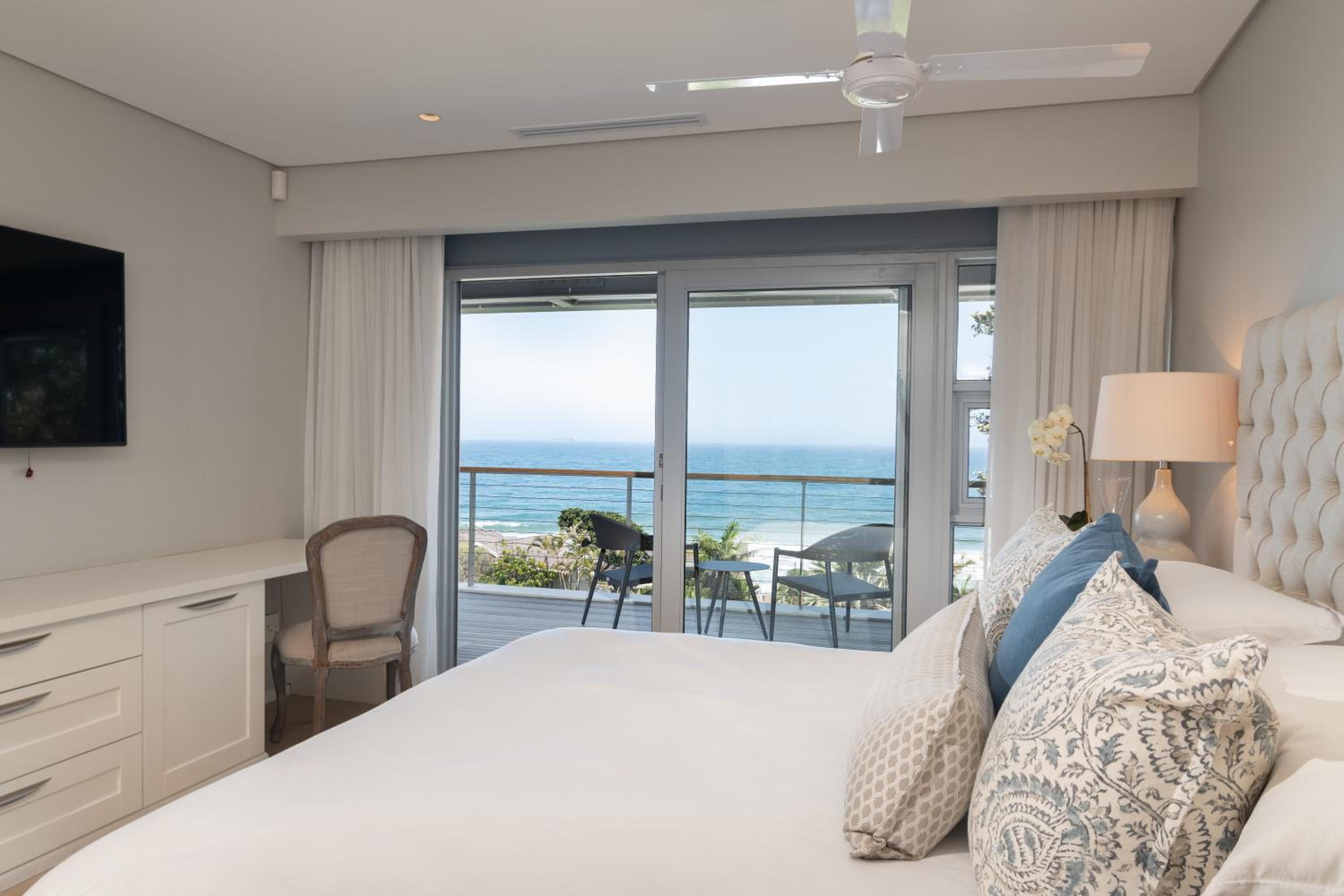 Lymegrove Beach Villa