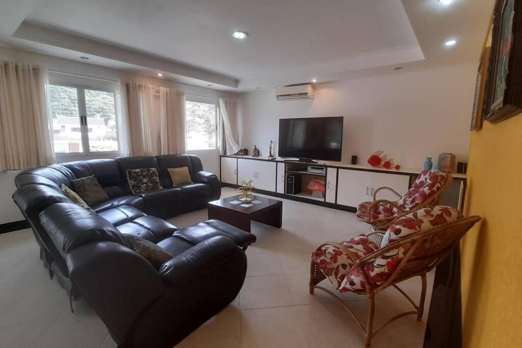 Casa de Praia com 5 suítes - Módulo 28, Riviera de São Lourenço