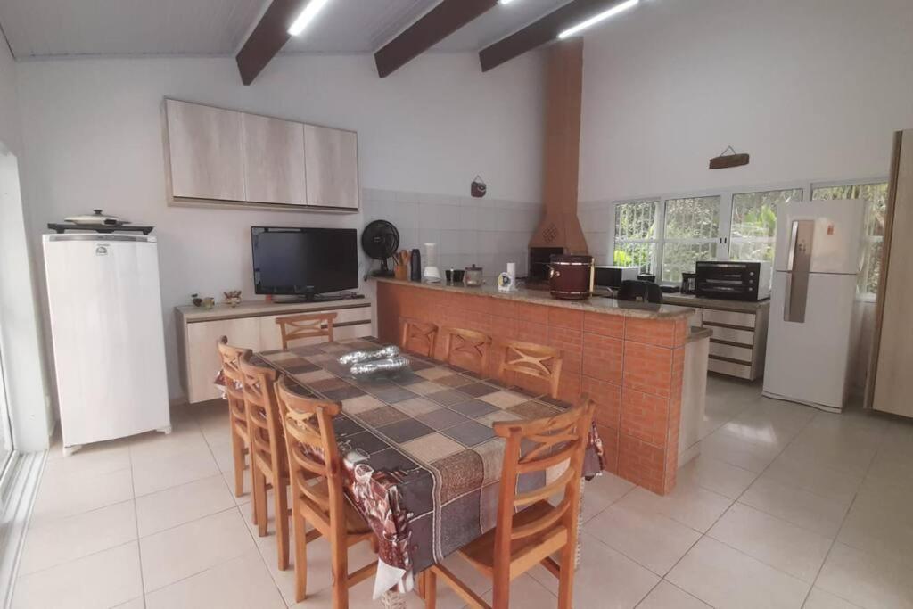 Casa de Praia com 5 suítes - Módulo 28, Riviera de São Lourenço