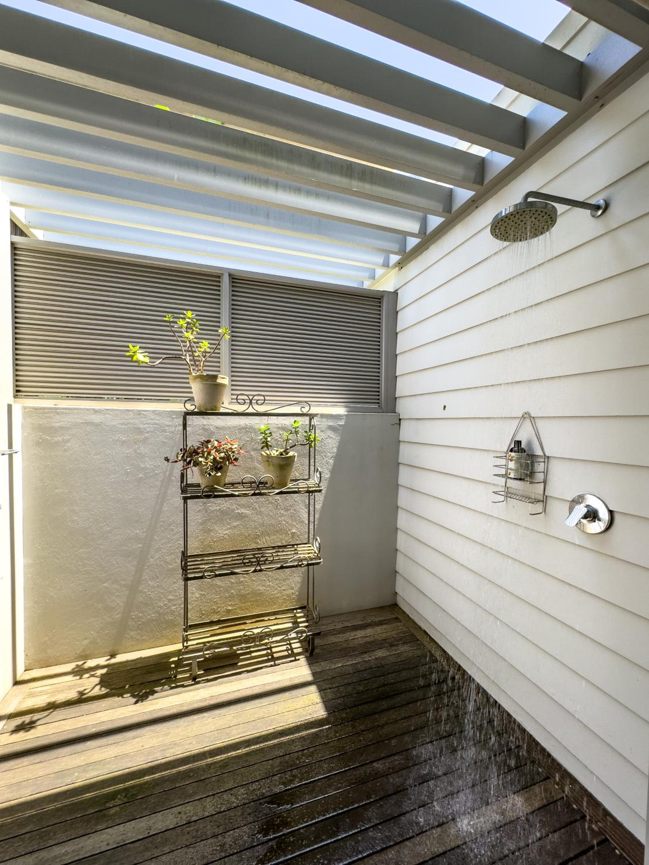 Lymegrove Beach Villa